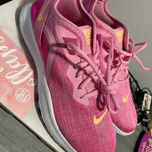 Pink Nike training sneaker size 8